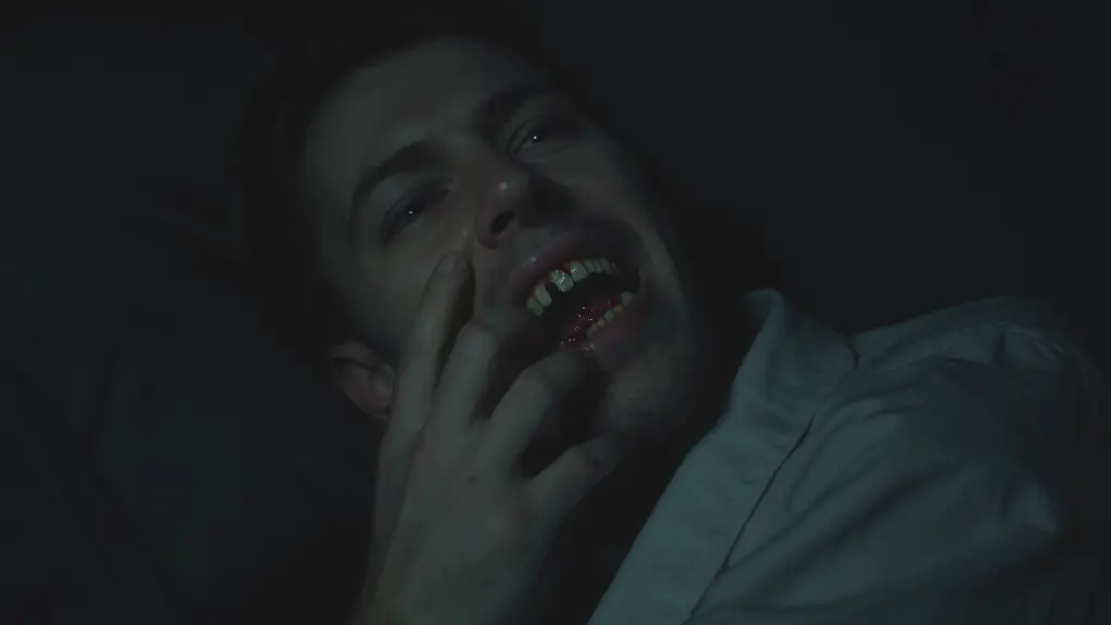 ¿Se Te Caen los Dientes en Sueños? El Mensaje Oculto de Tu Alma